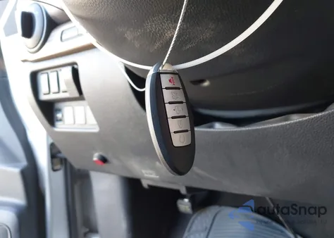 2016 Nissan Titan Xd Sl Diesel z USA, uszkodzony, nr VIN 1N6BA1F47GN502097